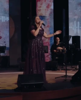 إيمان عبد الغني تختتم ليلتي فوكالي الدرعية وسط إشادة جماهيرية واسعة تعرف على التالي إيمان عبد الغني تختتم ليلتي فوكالي الدرعية وسط إشادة جماهيرية