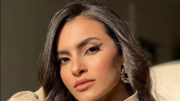 البوابة ستار: فيديو.. كارمن سليمان تطرح أغنية هنا هنا من ألبوم حبايب قلبي طرحت الفنانة كارمن سليمان أغنية هنا هنا من ميني ألبوم حبايب قلبي على موقع