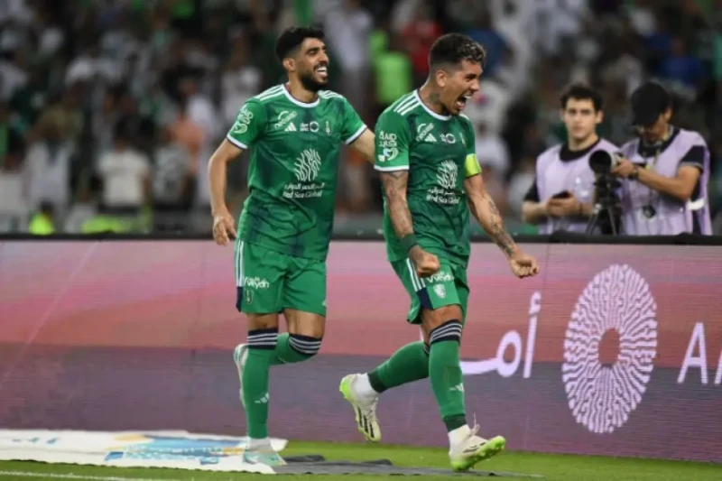 تشكيل الأهلي المتوقع ضد النصر في قمة الدوري السعودي.. تغييرات بالجملةاستقر ماتياس يايلسه على تشكيل الأهلي ضد النصر، على ملعب الأول بارك، مساء اليوم