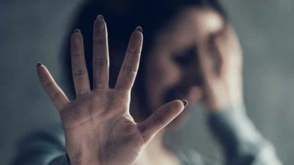 بعد تداول فيديو للواقعة.. القبض على سائق تعدى على فتاة أجنبية بالمعادى تمكنت الأجهزة الأمنية من كشف ملابسات مقطع فيديو متداول على موقع فيس بوك يظهر