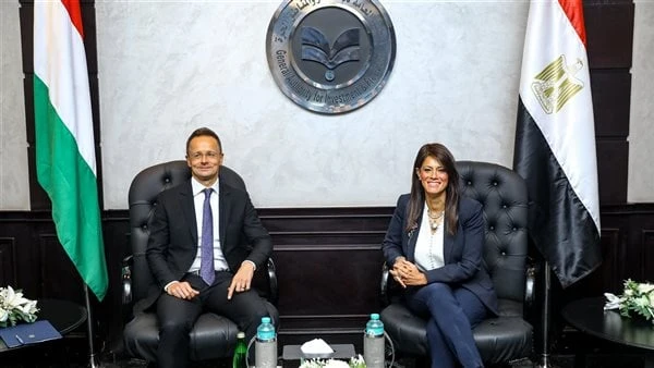 المشاط تؤكد لوزير الخارجية المجري أهمية تعزيز الاستثمار المشترك بين البلدينعقدت الدكتورة رانيا المشاط، وزيرة التخطيط والتنمية الاقتصادية والتعاون