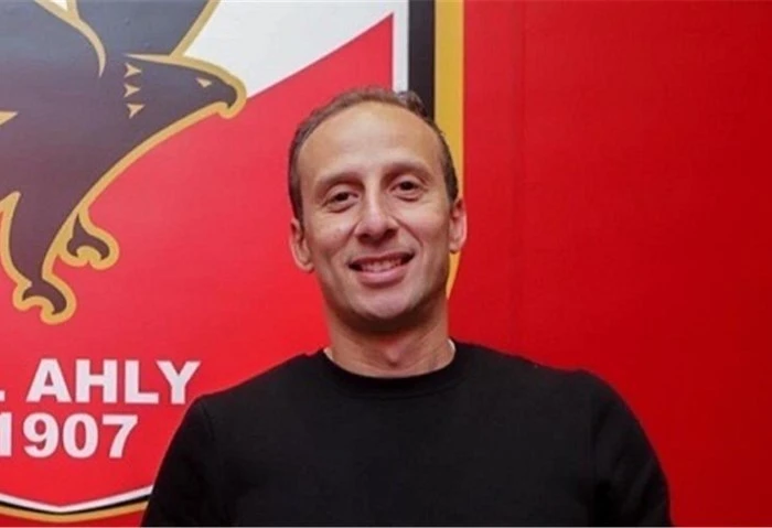 إقالة أمير توفيق من الأهلي، ما الحقيقة؟ يحيط الغموض بمستقبل أمير توفيق، مدير التعاقدات بالنادي الأهلي بعد تعرضه للعديد من الانتقادات من قبل بعض جماهير الأحمر، وظهور أصوات داخل مجلس