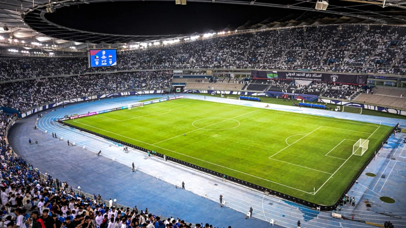 دبي، الإمارات العربية المتحدة () -- أعلن الاتحاد الكويتي لكرة القدم، السبت، استقالة مجلس إدارته، على خلفية الأحداث التي شهدتها مباراة الكويت والعراق،