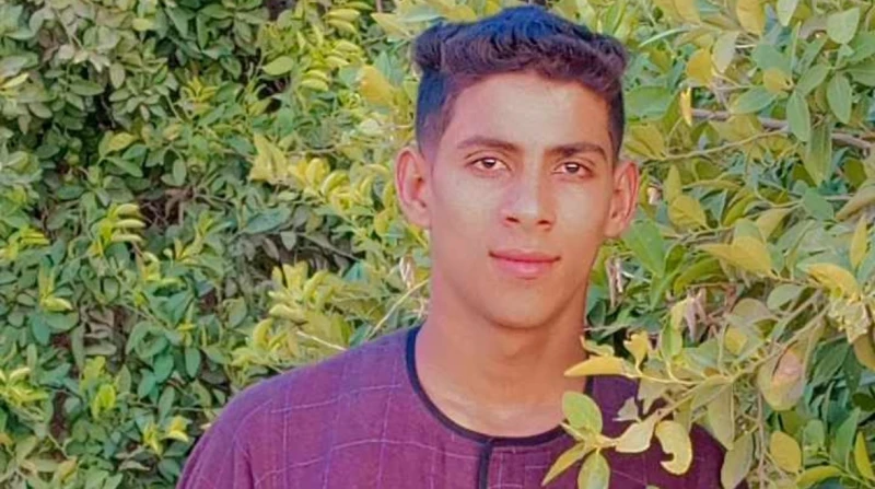 نجا بأعجوبة.. شقيق ضحية حادث درنة يروي كواليس رحلة الموت في مشهد يخطف الأنفاس ويدمي القلوب، انتشرت صور مؤلمة لجرحى ومتوفين مصريين على الأراضي