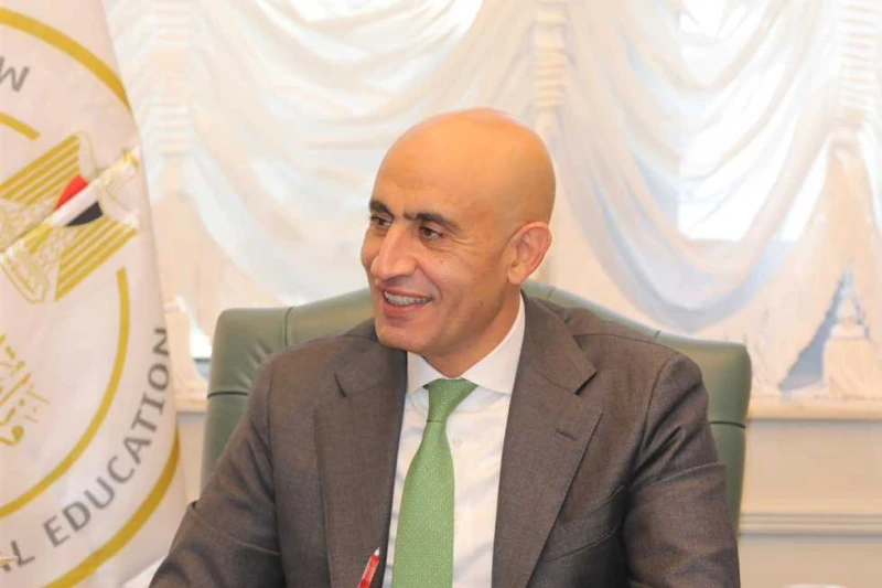 وزير التعليم: طباعة الكتب المدرسية بنسبة 87٪ للمرحلة الإعدادية و100٪ لرياض الأطفال قال محمد عبداللطيف وزير التربية والتعليم والتعليم الفنى إن نسبة