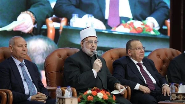 التاريخ توقف طويلا أمامه.. وكيل الأزهر: ميلاد النبي نقطة تحول للبشرية جمعاءقال الدكتور محمد الضويني، وكيل الأزهر الشريف إن ميلاد النبي محمد ﷺ لم يكن