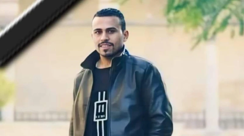 مأساة الضياع.. سيارة تنهي كفاح أشرف في سوهاج توفي شاب إثر اصطدام سيارة ربع نقل مسرعة بدراجته نارية يعمل عليها لتوصيل الأجهزة الكهربائية أمام كوبري