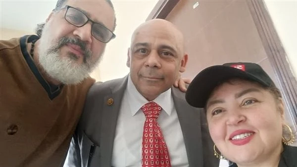 مجدي كامل: اتخاذ الإجراءات القانونية ضد كل من أساء لي ولزوجتيأعلن الفنان مجدي كامل أنه بدأ فعليا فى اتخاذ كافة الإجراءات القانونية ضد كل من أساء إلى