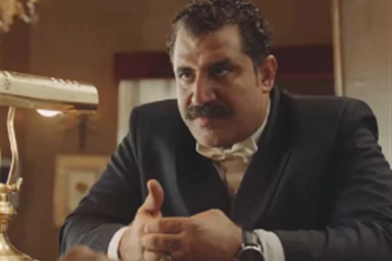 محمود حافظ يكشف مفاجأة عن دوره في عمر أفندي وسر تركه لزوجته يوم الزفاف أعرب الفنان محمود حافظ عن سعادته بالمشاركة في مسلسل عمر أفندي، والنجاح الكبير