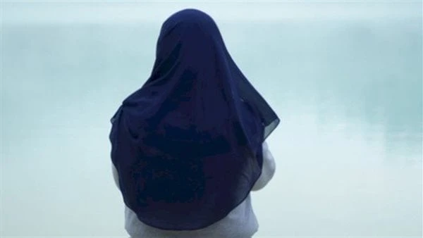 بعد واقعة تارا عماد.. هل تأثم المرأة عند دخول المسجد دون الحجاب؟هل تأثم المرأة عند دخول المسجد دون الحجاب ؟ سؤال يشغل الأذهان خاصة بعد واقعة الفنانة تارا عماد، ومع كثرة السؤال نوضح