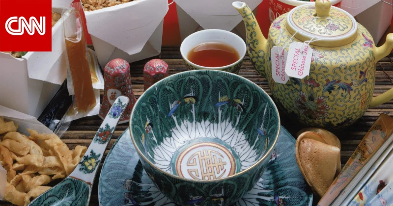 الأكل العاطفي.. ما هو وكيف نتعامل معه ومتى يصبح مشكلة؟ تكنولوجيا دبي، الإمارات العربية المتحدة () -- إن تناول بسكويت رقائق الشوكولاتة الشبيه بطعم البسكويت الذي اعتدت تناوله في طفول