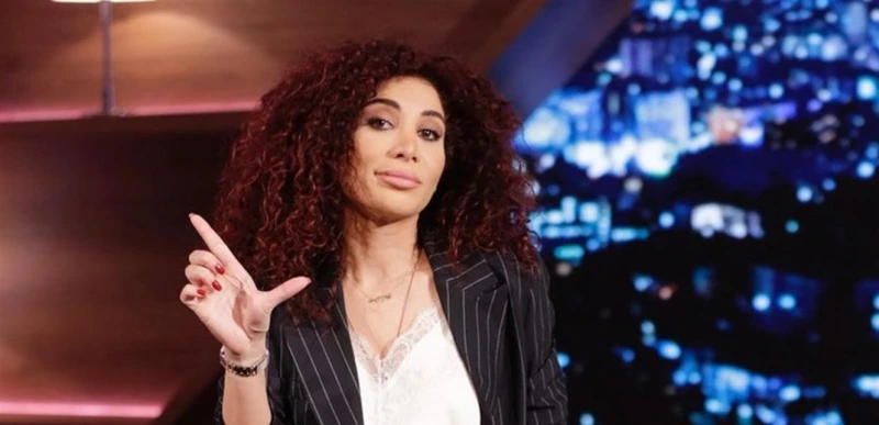 فنون ومشاهير: بعد 6 سنوات.. أمل طالب تنفصل عن هشام حداد وبرنامج كتير هلقد إليكم السبب أعلنت الممثلة الكوميدية أمل طالب انفصالها عن برنامج كتير