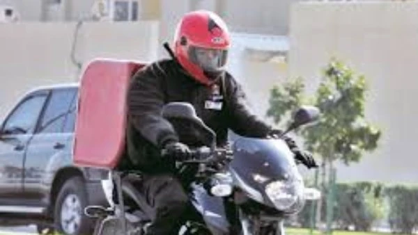 تحرش بسيدة أجنبية.. الداخلية تكشف تفاصيل القبض على عامل دليفري بقصر النيل ألقت أجهزة الأمن بالقاهرة القبض على عامل دليفري لقيامه بارتكاب واقعة تحرش