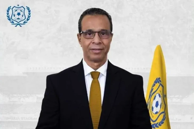 الإسماعيلي يشكل لجنة فنية لاختيار المدرب الجديدقرر نصر أبو الحسن، رئيس مجلس إدارة النادي الإسماعيلي، تشكيل لجنة فنية برئاسة علي أبو جريشة وعضوية كل من إسماعيل حفني وعماد سليمان ومح