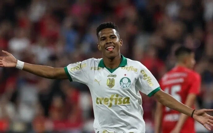 -فوز ثمين لبالميراس وسقوط ساو باولو في الدوري البرازيلي .. حقق فريق بالميراس فوزا ثمينا على مضيفه أتلتيكو باراناينسي بهدفين دون رد ضمن منافسات الجولة