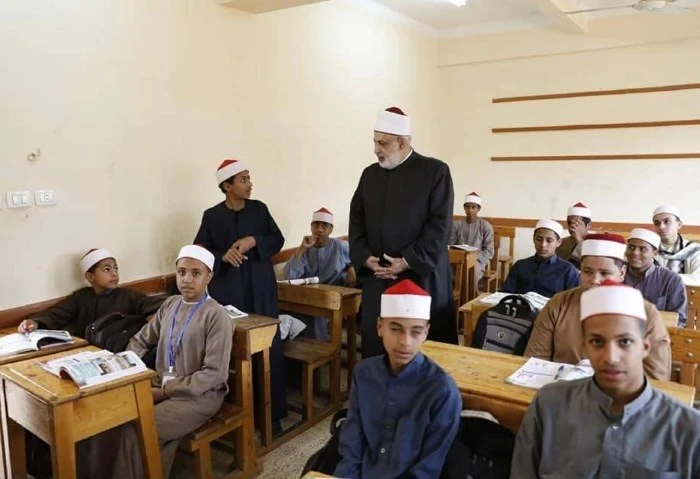 تأجيل الدراسة بالمعاهد الأزهرية لمدة أسبوع أعلن قطاع المعاهد الأزهرية، موافقته على مذكرة منطقة قنا الأزهرية، بتأجيل الدراسة لمرحلة رياض الأطفال لمدة