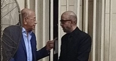 بدء عزاء والدة المخرج أحمد شاهين بالحامدية الشاذلية.. ولوسى أول الحاضرين تعرف على التالي بدء عزاء والدة المخرج أحمد شاهين بالحامدية الشاذلية.. ولوسى