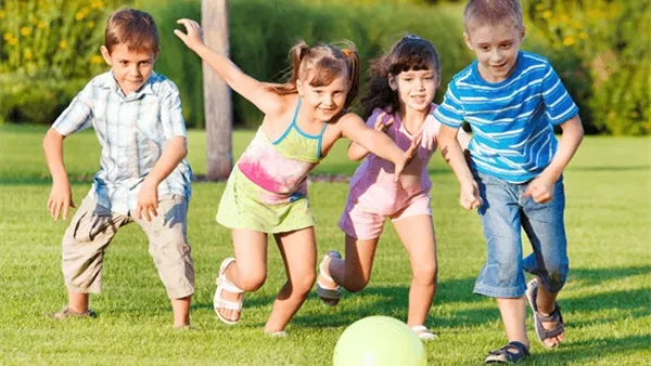 لن تصدق.. الأطفال الأكثر سعادة في العالم من هذه الدولة العربية فازت دولة عربية بلقب صاحبة الأطفال الأكثر رفاهية وسعادة فى العالم فى أحدث تقرير لمؤسسة غالوب.وفقا لتقرير سي إن إن فقد