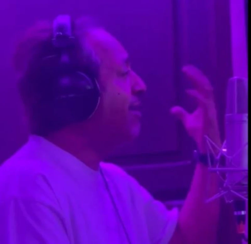 الحب جمعنا.. راشد الماجد يغني متغزلا في موسم الرياض تعرف على التالي الحب جمعنا.. راشد الماجد يغني متغزلا في موسم الرياض، نشر رئيس مجلس إدارة الهيئة