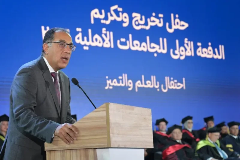 مدبولي: نعيش عهد الجمهورية الجديدة ونسابق الزمنأكد الدكتور مصطفى مدبولي، رئيس مجلس الوزراء، أن هناك أحلام كثيرة كانت قد تم وضعها على الورق ، لكنها لم