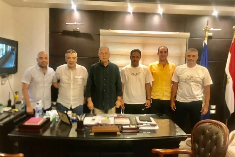 تعرف على القائمة الأولى لفريق كرة القدم بنادي طنطا اعتمدت لجنة الكرة بنادي طنطا برئاسة المحاسب محمد أبوفريخة اليوم الأحد، القائمة الأولى للفريق الأول لكرة القدم للموسم الجديد 20252