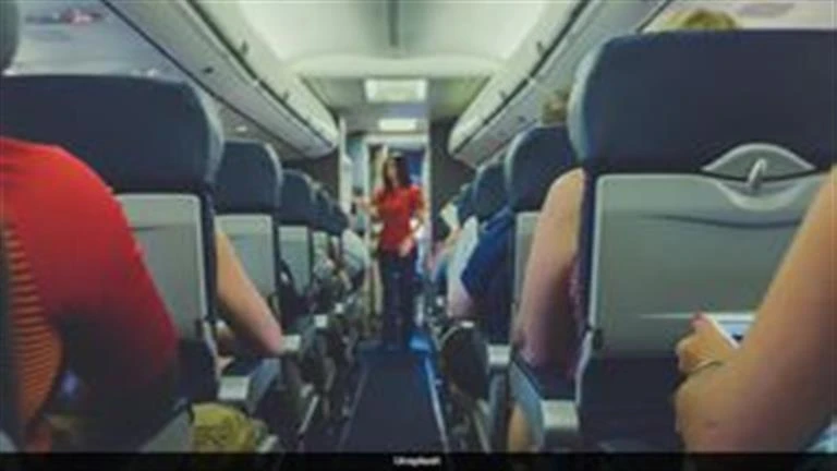 10 صور لبلوجر تخبز العيش على متن الطائرة.. هذا ما حدث لها لايف ستايل 10 صور لبلوجر تخبز العيش على متن الطائرة.. هذا ما حدث لها اقرأ على الموقع الرسمي