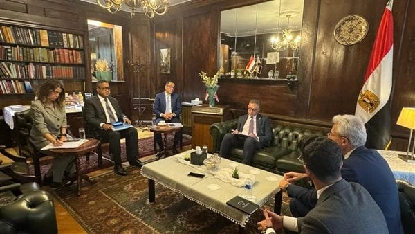 الخطيب: حريصون على تقديم تسهيلات للشركات البريطانية للاستثمار والتوسع بالسوق المصريعقد المهندس حسن الخطيب، وزير الاستثمار والتجارة الخارجية في إطار