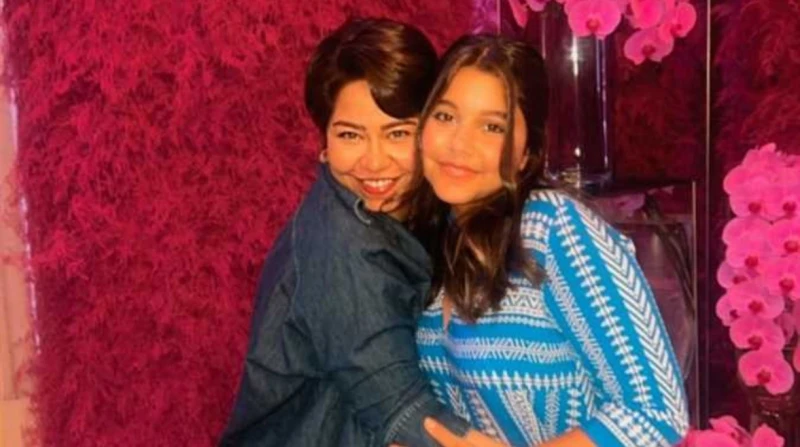 قالك نسيني.. شيرين عبد الوهاب تستعين بابنتها في أغنية جديدة أطلقت الفنانة شيرين عبد الوهاب أغنية جديدة عبر منصة إكس بعنوان قالك نسيني، بمشاركة ابنتها الكبرى هنا، في أول ظهور لها في