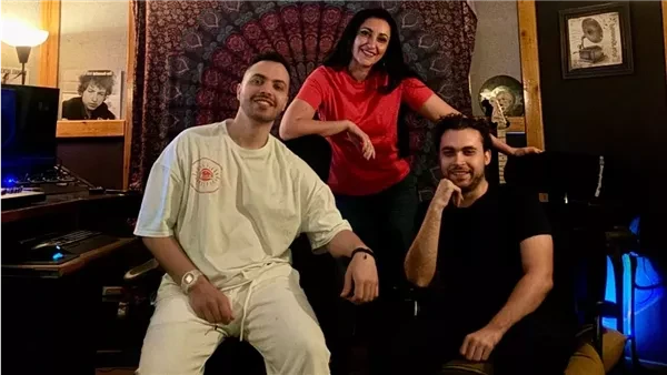 أميرة سليم تستعد لطرح أغنية بنحب المصرية.. تفاصيلوضعت السوبرانو العالمية أميرة سليم اللمسات النهائية على أغنيتها الجديدة بنحب المصرية، معلنة عنها على مواقع التواصل الاجتماعي الخاصة