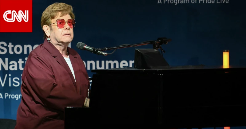 يتعافى ببطئ.. إلتون جون يعاني من عدوى خطيرة جعلته يرى بعين واحدة منوعات ()--أعلن مغني أسطورة الروك آند رول إلتون جون عبر، حسابه الرسمي على إنستغرام،