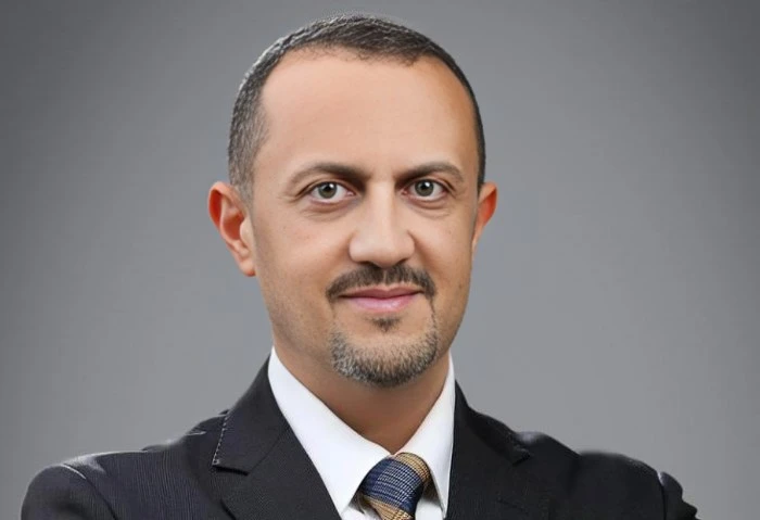 تكليف أيمن فوزي قائما بأعمال رئيس الشركة القابضة للمطارات أصدر الدكتور سامح الحفني وزير الطيران المدني، قرارا اليوم بتكليف المهندس أيمن فوزي عبد