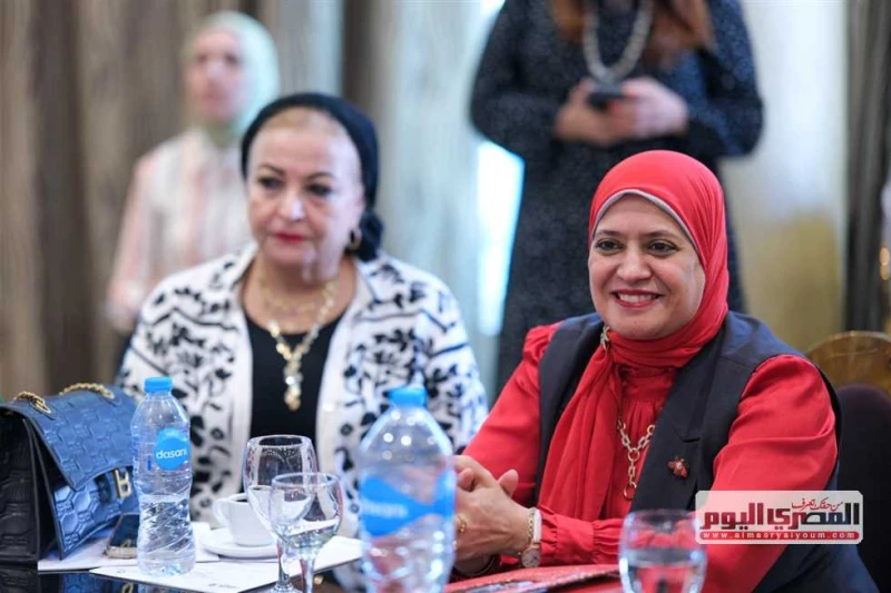 متبقيات المبيدات تنظم ورشة عمل حول المواد الملامسة للأغذية بالتعاون مع الصناعات الغذائية نظم المعمل المركزي لتحليل متبقيات المبيدات والعناصر الثقيلة