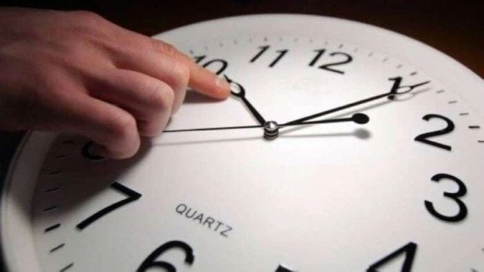 مواعيد عمل المحلات في الشتاء 2024.. متى ينتهي التوقيت الصيفي في مصر؟ خدمات خدمات مواعيد عمل المحلات في الشتاء 2024.. متى ينتهي التوقيت الصيفي في مصر؟