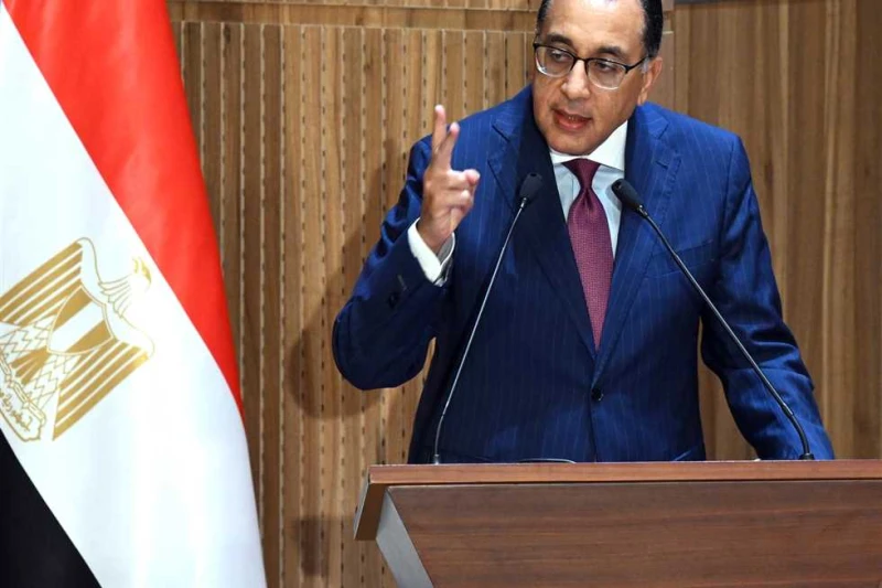 رئيس الوزراء: ندرة المياه تؤثر على 2.5 مليار نسمة حول العالم.. وتغير المناخ يمثل تهديدا وجوديا قال الدكتور مصطفى مدبولي، رئيس مجلس الوزراء، إن إشكالية ندرة المياه تؤثر على 2.5 مليا