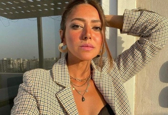 ألف سلامة عليك يا حبيبي، هند عبد الحليم تدعوا لوالدها وجهت الفنانة هند عبد الحليم، الدعاء لوالدها عقب إصابته بوعكة صحية، وجاء ذلك عبر حسابها الشخصي