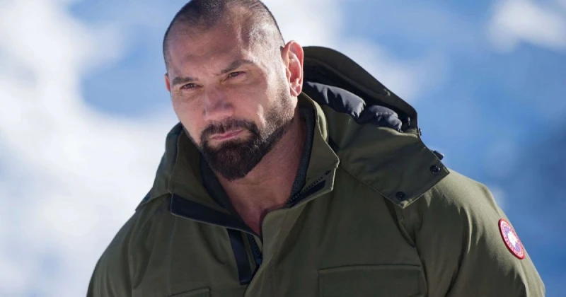 باتيستا يكشف السبب وراء التحول الذي طرأ على وزنه تعرف على التالي باتيستا يكشف السبب وراء التحول الذي طرأ على وزنه، تحدث أسطورة والممثل العالمي ديف