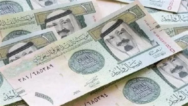 أسعار الريال السعودي أمام الجنيه في البنوك المصرية اليوم شهدت أسعار الريال السعودي اليوم استقرارا نسبيا في البنوك المصرية، مع تفاوت طفيف بين البنوك