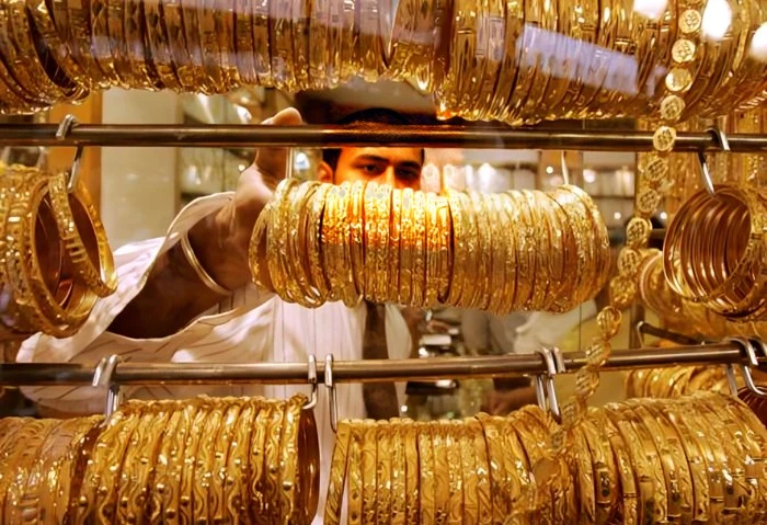 أسعار الذهب اليوم، عيار 18 يحقق رقما قياسيا خلال 7 أيام والسعر مفاجأة سعر جرام الذهب عيار 18 اليوم، يظل الذهب عيار 18 خيارا شائعا بين المشترين بفضل