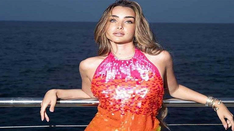 فستان أبيض.. هنا الزاهد بإطلالة ساحرة استعدادا لحفل توزيع جوائز دير جيست تعرف على التالي فستان أبيض.. هنا الزاهد بإطلالة ساحرة استعدادا لحفل توزيع