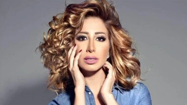 مولودها الثانى.. إعلامية شهيرة توثق لحظة ولادتها بالمستشفى فيديو نشرت الإعلامية هند رضا مقطع فيديو أثناء ولادتها طفلها الثانى، وذلك عبر حسابها على