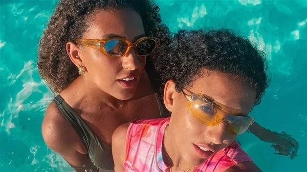 شقيقة هادية غالب تثير الجدل بهذه الإطلالة شاهد حرصت ليلي شقيقة سيدة الأعمال هادية غالب عل مشاركة متابعيها عبر حسابها الرسمي على موقع تبادل الصور و الفيديوهات الأنستجرام، بصورا من أ