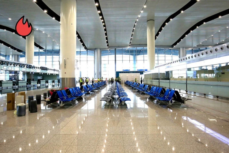 توقف الرحلات الجوية في أمريكا وانهيار المنظومة البنكية في عدة دولشهدت الولايات المتحدة اليوم تعليقا مفاجئا لجميع الرحلات الجوية بسبب عطل فني غير