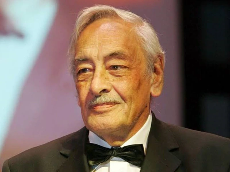 كيف تحدث جميل راتب عن دوره بفيلم الكيف أمام محمود عبد العزيز ويحيى الفخراني؟ يعد الفنان جميل راتب واحدا من أبرز الفنانين الذين قد حققوا شهرة واسعة