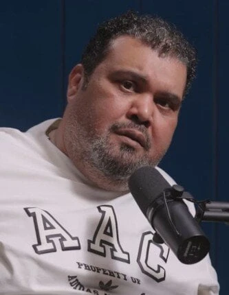 أحمد فتحي في ضيافة الراديو بيضحك اليوم (فيديو)يحل الفنان أحمد فتحي، ضيفا على برنامج الراديو بيضحك للإعلامية فاطمة مصطفى، عبر إذاعة راديو 9090 اليوم