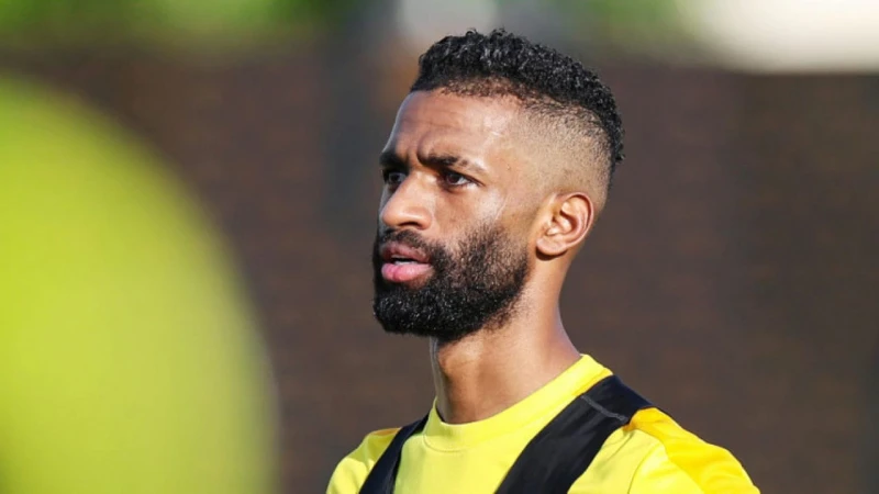 -لاعب الاتحاد يستعد للعودة للتدريبات الجماعية .. بدأ لاعب الفريق الأول لكرة القدم بنادي الاتحاد عوض الناشري، بالجري تحت إشراف الجهاز الطبي بالفريق،