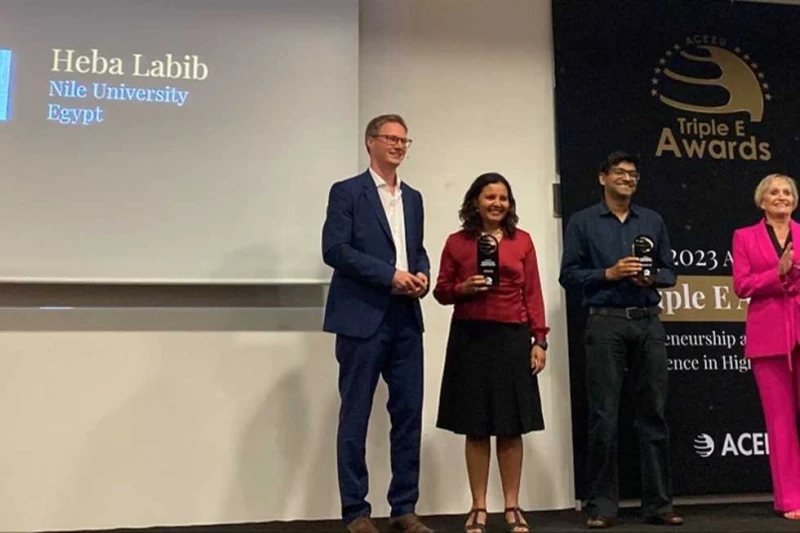 المصرية هبة لبيب تحصد جائز العالمية في ريادة الأعمال حصلت المصرية الدكتورة هبة لبيب، على جائزة العالمية، ضمن فئة ، وذلك تقديرا لجهودها المبذولة في