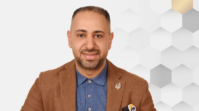 خارج حدود الأدب حياة الماعز وعبادة البقر عزيزي القارئ؛ لو سمحت لي أن أسألك على غرار مسابقات اختبر معلوماتك: ماذا تعرف عن الديانة الهندوسية؟أعتقد أن إحدى صورتين أو كلاهما معا سيمر أ