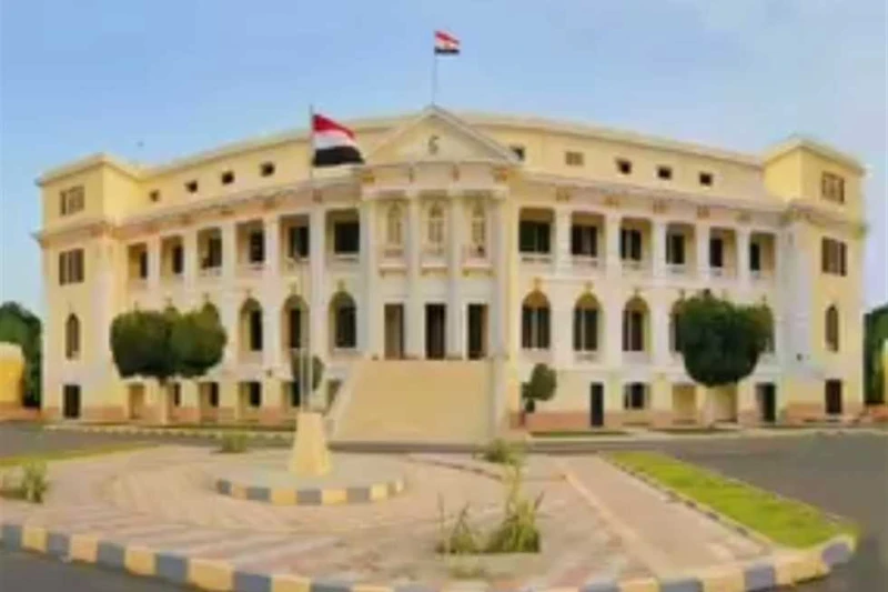 تخرج منها عبد الحكيم عامر.. تعليم المنيا تحتفل بمرور 100 عام على أول مدرسة ثانوية (صور) أقامت مديرية التربية والتعليم بالمنيا، حفلا احتفالا بمرور 100