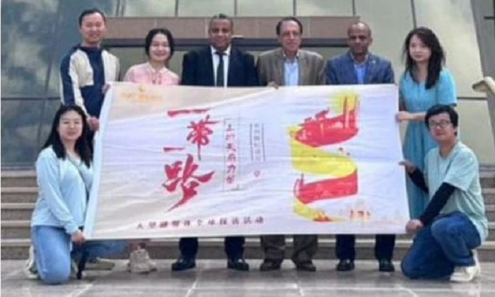 إعلام السياحيين يلتقي الوفد الصيني بمدينة الإنتاج الإعلامي منوعات الاسبوع نظمت اللجنة العليا للإعلام السياحي بنقابة السياحيين مصر برئاسة المخرج