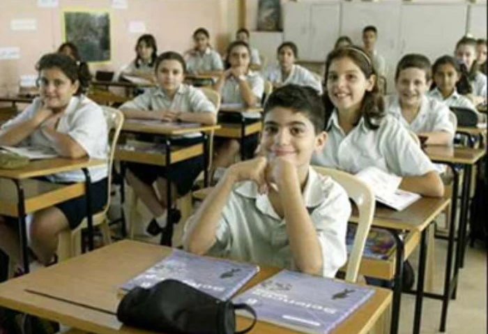 جدول مواعيد دخول المدارس في أول أسبوع دراسة بالقاهرة جدول مواعيد دخول المدارس في أول أسبوع دراسة بالقاهرة، يبحث أولياء الأمور بمحافظة القاهرة، على